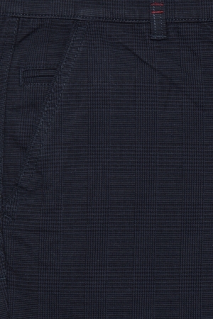  194118 DARK DEN