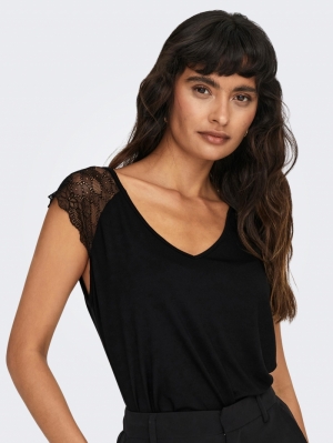 PETRA BLACK